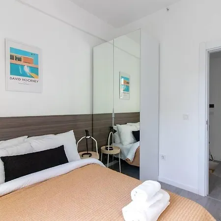 Chic & Elegant 2br 1.5ba W Priv Terrace #6 * Istanbul